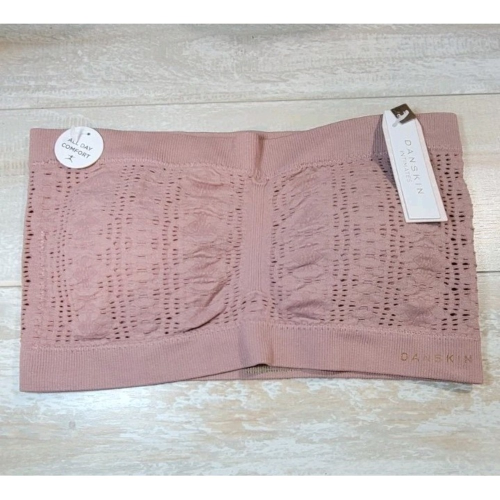 Danskin Intimates Strapless Bra Top Rib Knit Removable Pads Sz Small